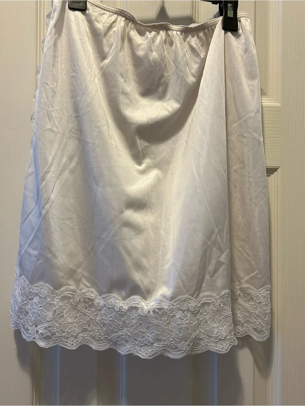 Ashley Taylor Vintage White Lace Trim Midi Half Slip